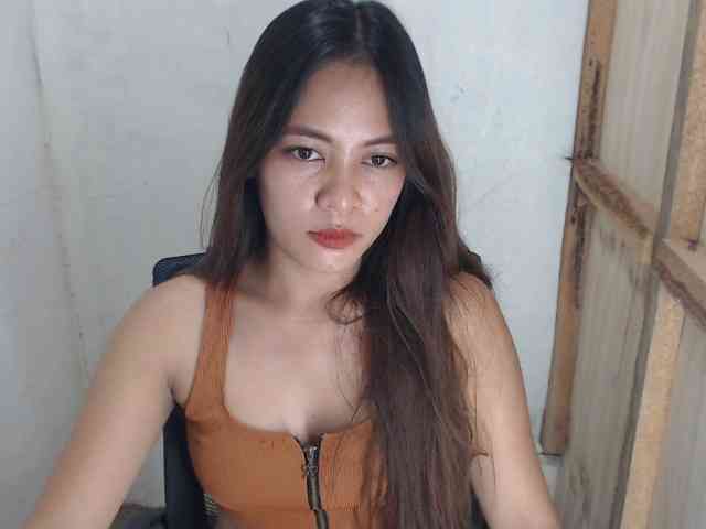 MidnightDesire19 webcam