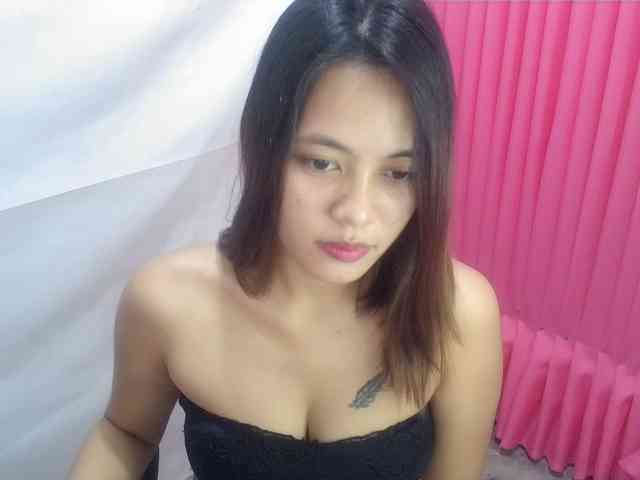 MidnightDesire19 webcam