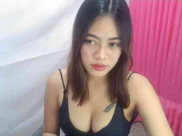 MidnightDesire19 webcam