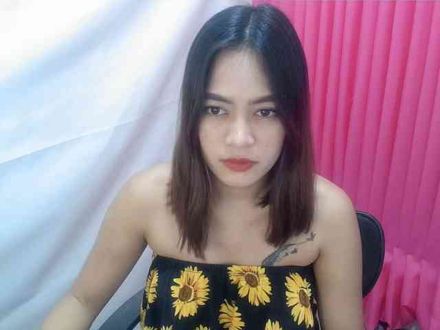 MidnightDesire19 webcam