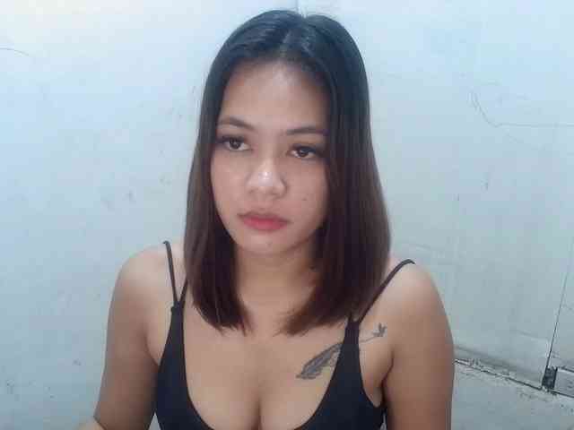 MidnightDesire19 webcam