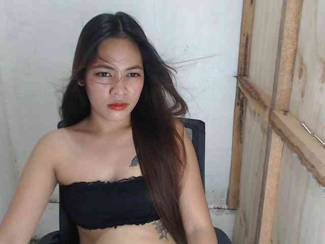 MidnightDesire19 webcam