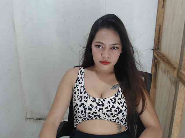 MidnightDesire19 webcam