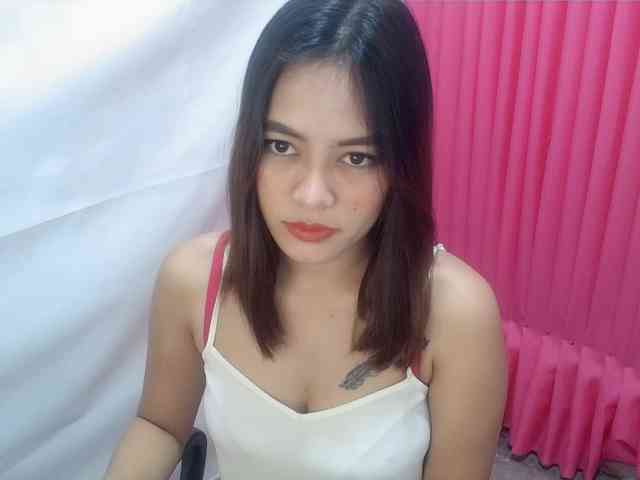 MidnightDesire19 webcam