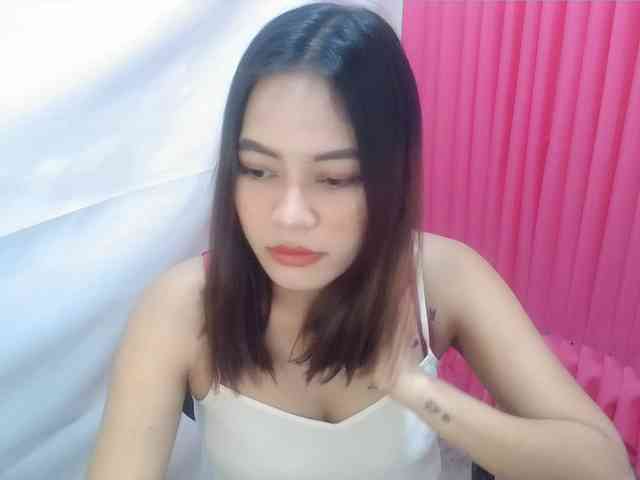 MidnightDesire19 webcam