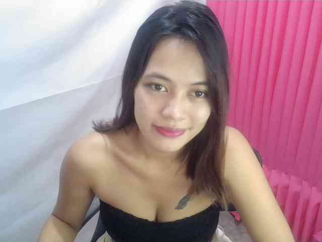 MidnightDesire19 webcam