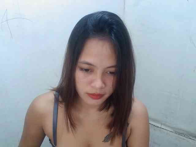 MidnightDesire19 webcam