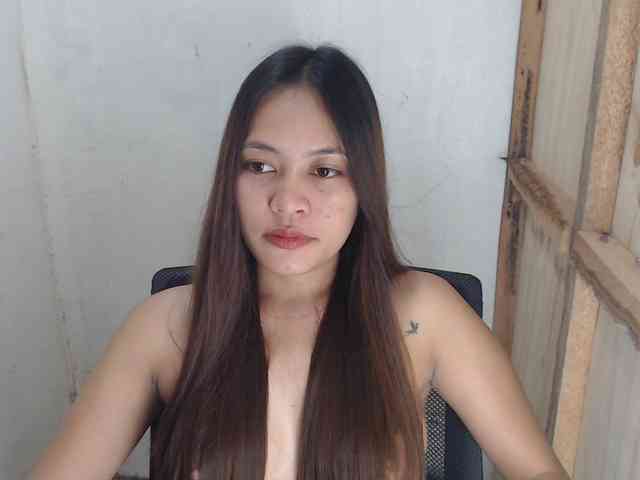 MidnightDesire19 webcam