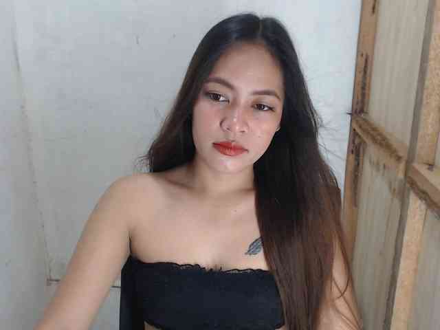 MidnightDesire19 webcam