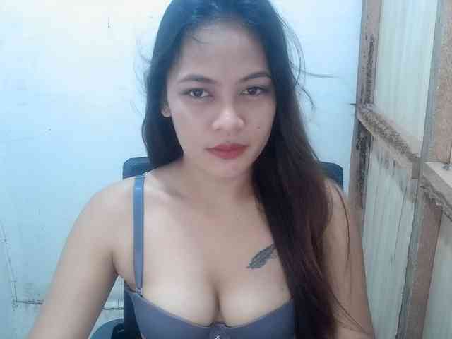 MidnightDesire19 webcam