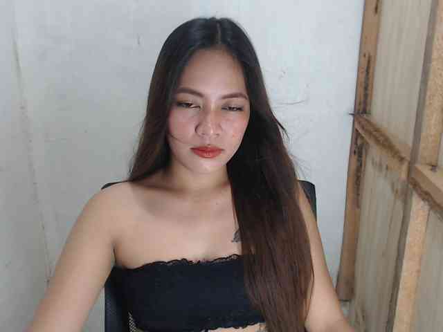 MidnightDesire19 webcam