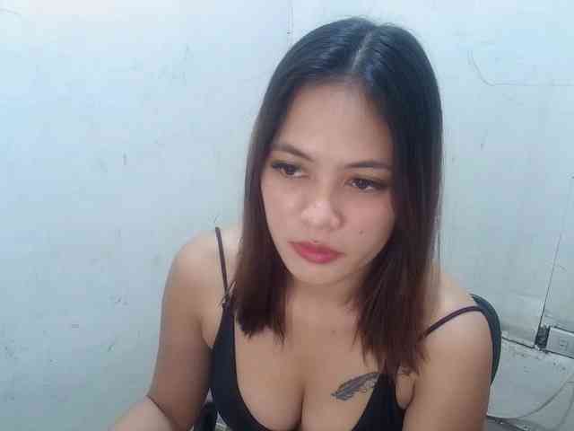 MidnightDesire19 webcam