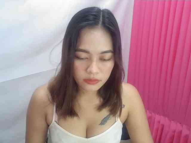 MidnightDesire19 webcam