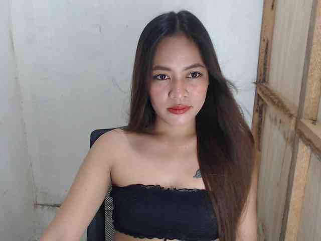 MidnightDesire19 webcam