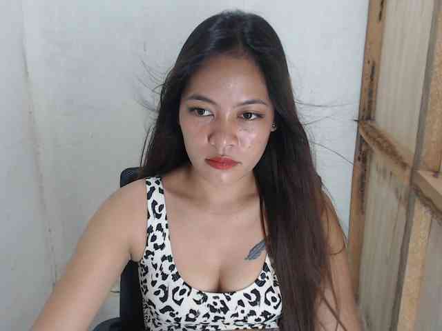 MidnightDesire19 webcam