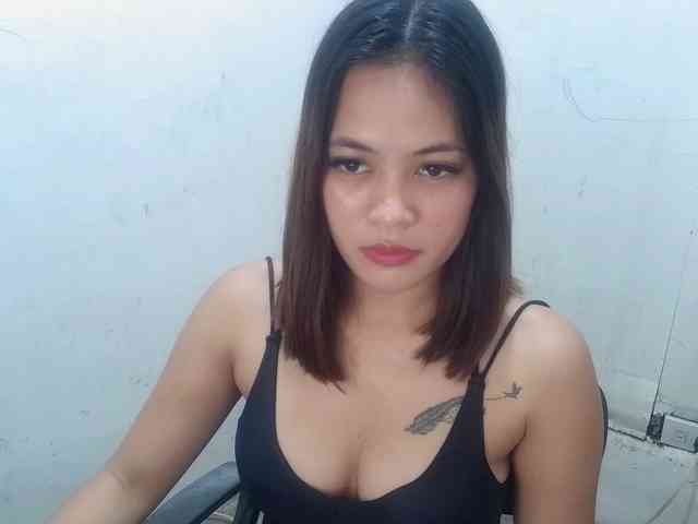 MidnightDesire19 webcam