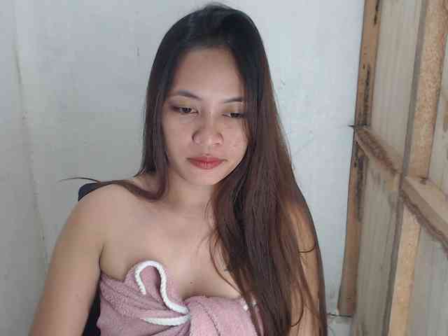 MidnightDesire19 webcam