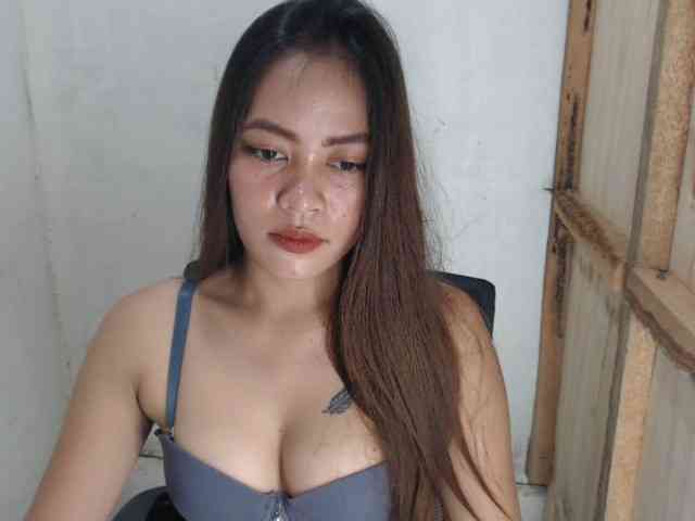 MidnightDesire19 webcam