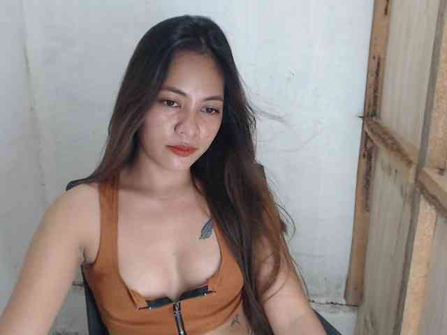 MidnightDesire19 webcam