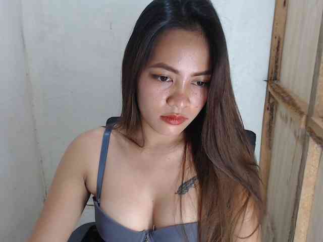 MidnightDesire19 webcam