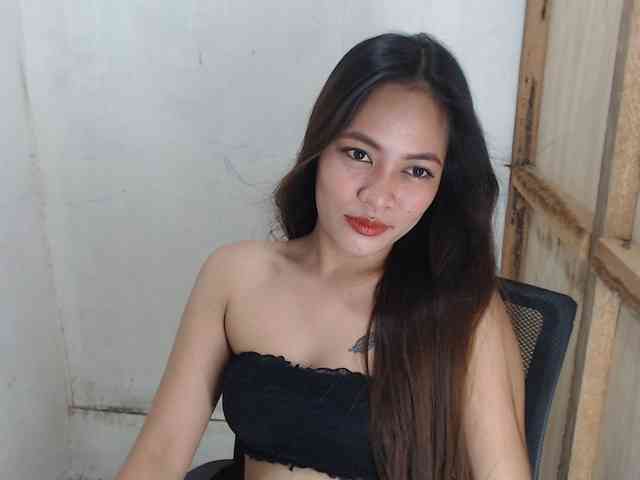 MidnightDesire19 webcam