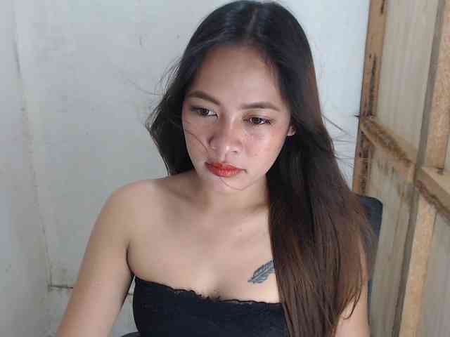 MidnightDesire19 webcam