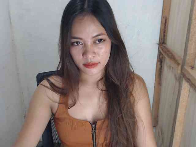 MidnightDesire19 webcam