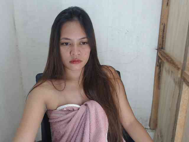 MidnightDesire19 webcam