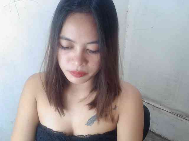 MidnightDesire19 webcam