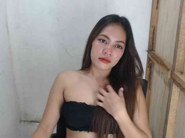 MidnightDesire19 webcam