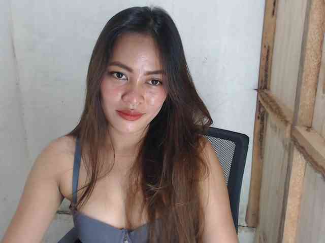 MidnightDesire19 webcam