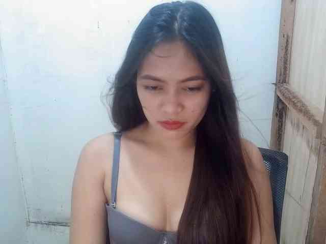 MidnightDesire19 webcam