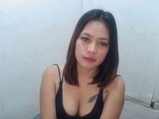 MidnightDesire19 webcam