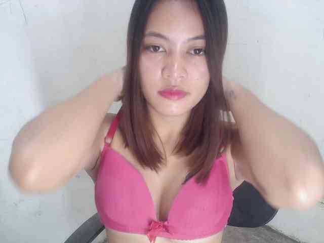 MidnightDesire19 webcam