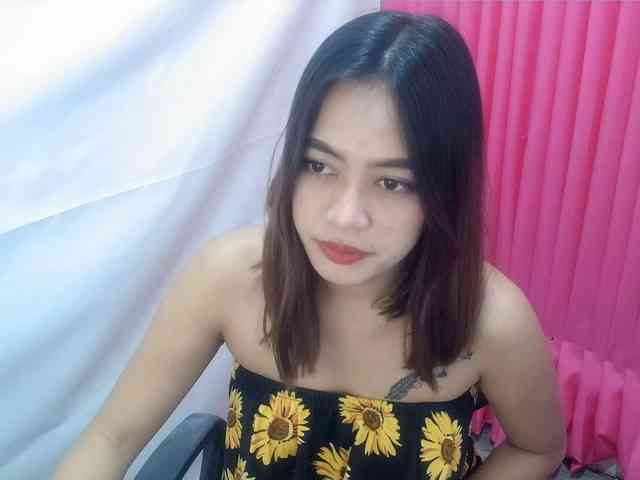 MidnightDesire19 webcam