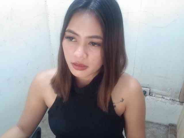 MidnightDesire19 webcam