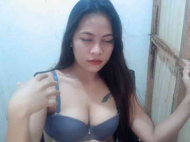 MidnightDesire19 webcam