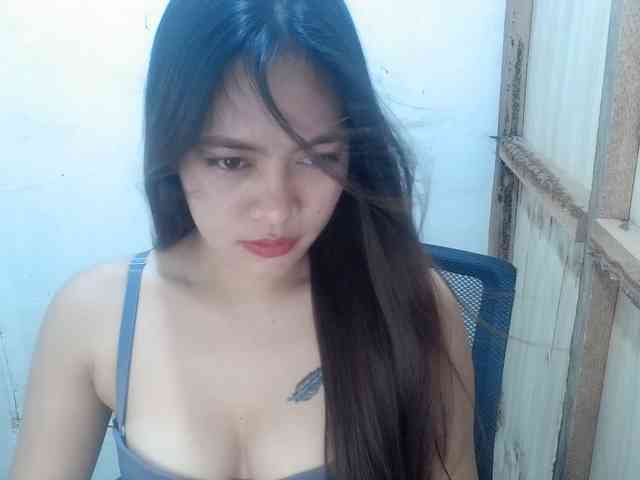 MidnightDesire19 webcam