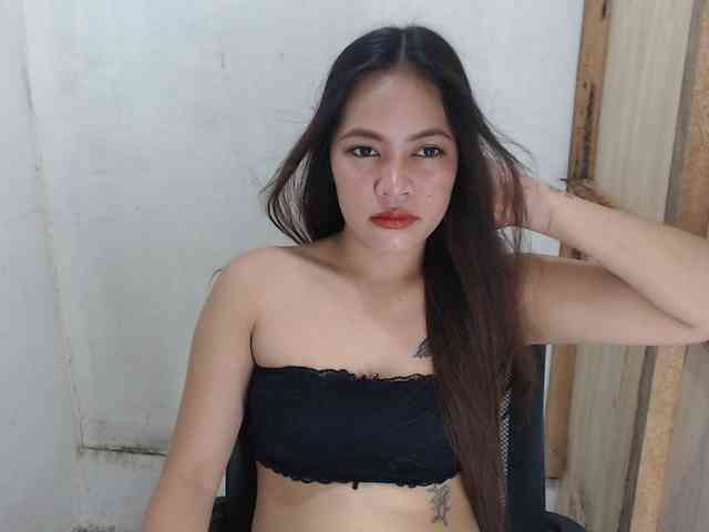 MidnightDesire19 webcam