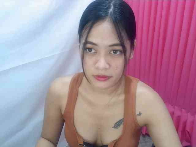 MidnightDesire19 webcam