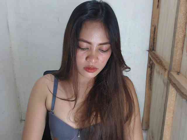 MidnightDesire19 webcam