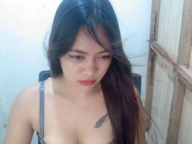 MidnightDesire19 webcam