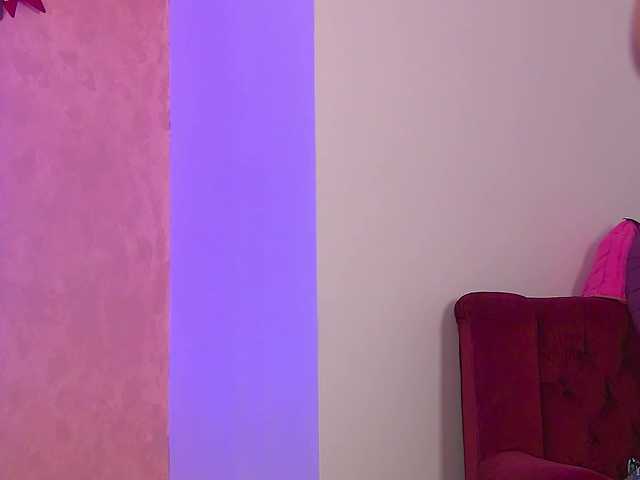 EnyaHazell's BongaCams show and profile