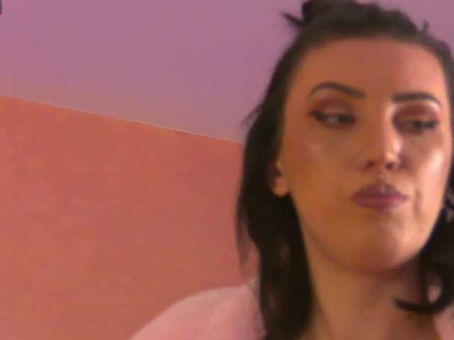 EnyaHazell's BongaCams show and profile