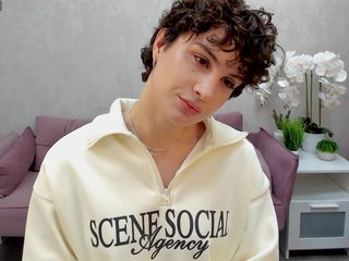 AdelinePerle Porn Show