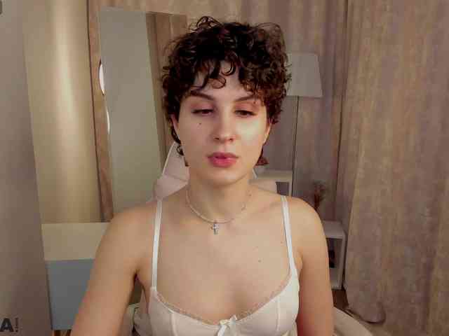 AdelinePerle AdelinePerle