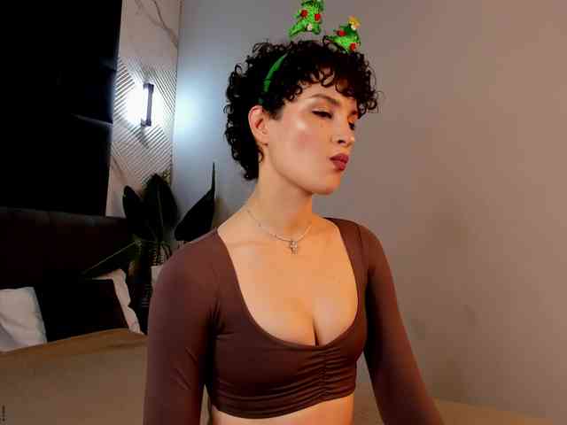 AdelinePerle AdelinePerle