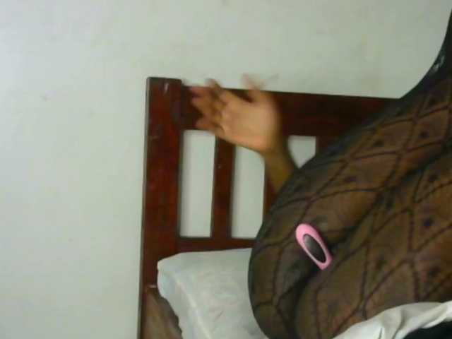 candychic's BongaCams show and profile