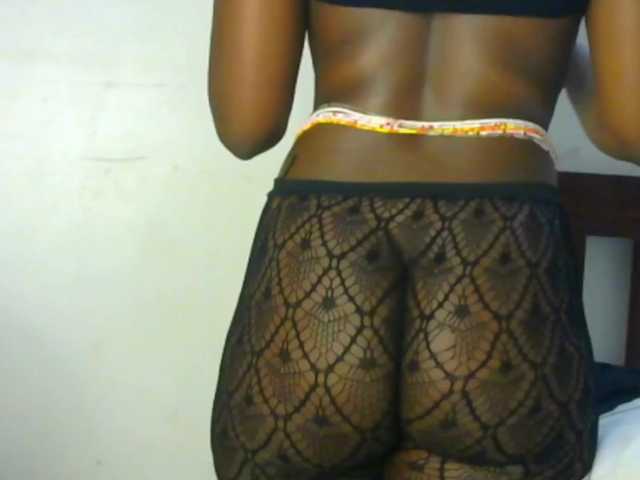 candychic's BongaCams show and profile