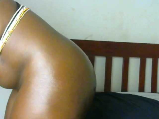 candychic's BongaCams show and profile